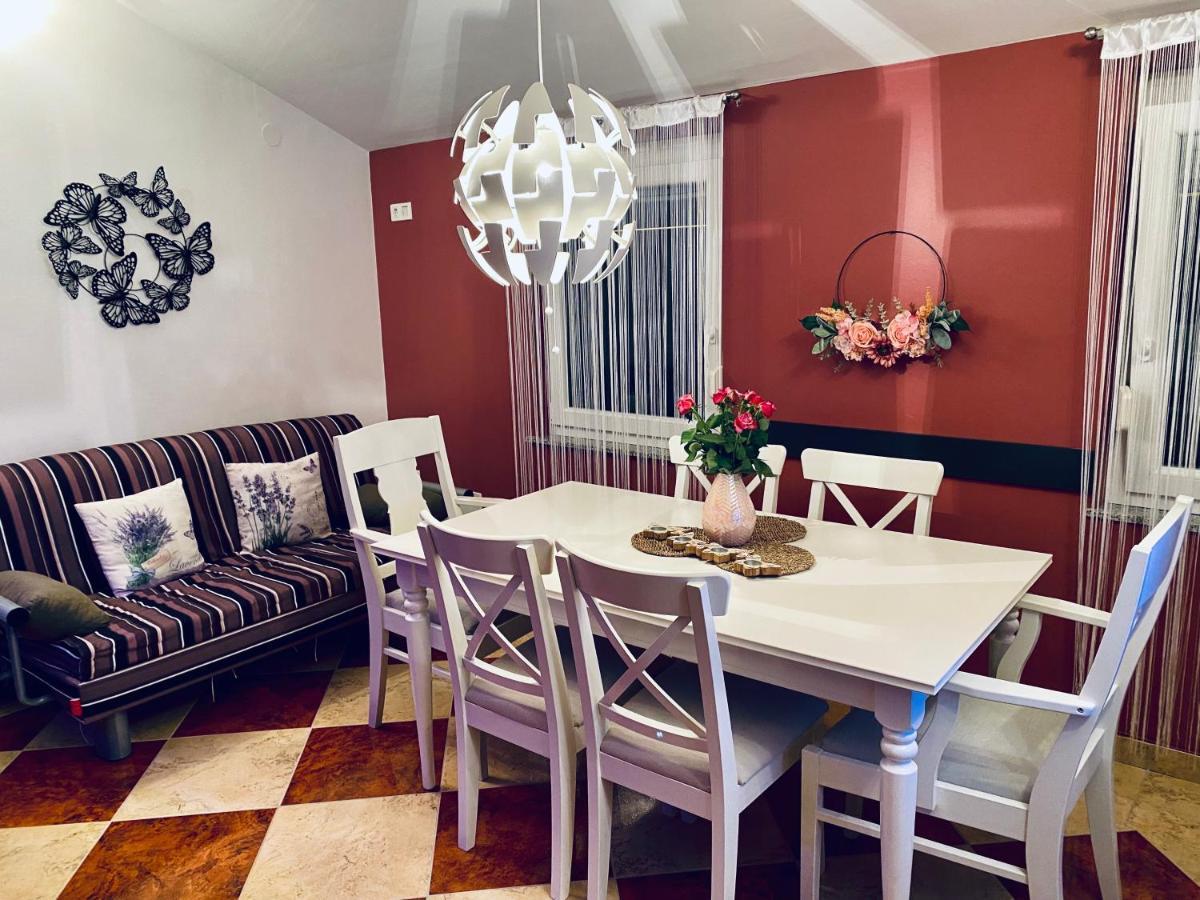 Apartman Silvija Crikvenica Exterior photo
